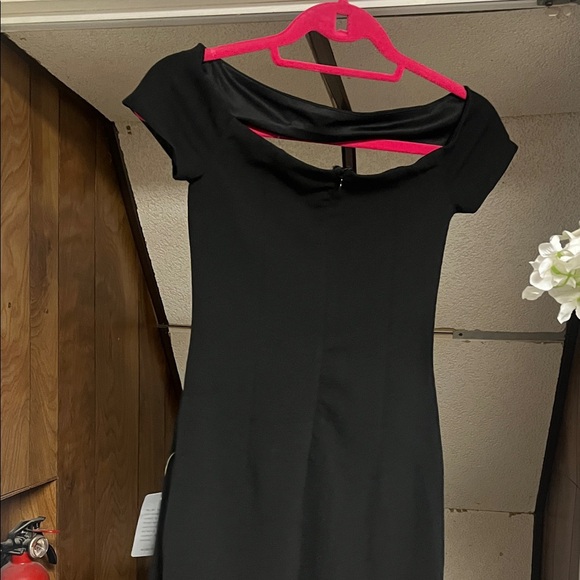 Lulu's Chic Black Off-Shoulder Midi Dress - Picture 6 of 6
